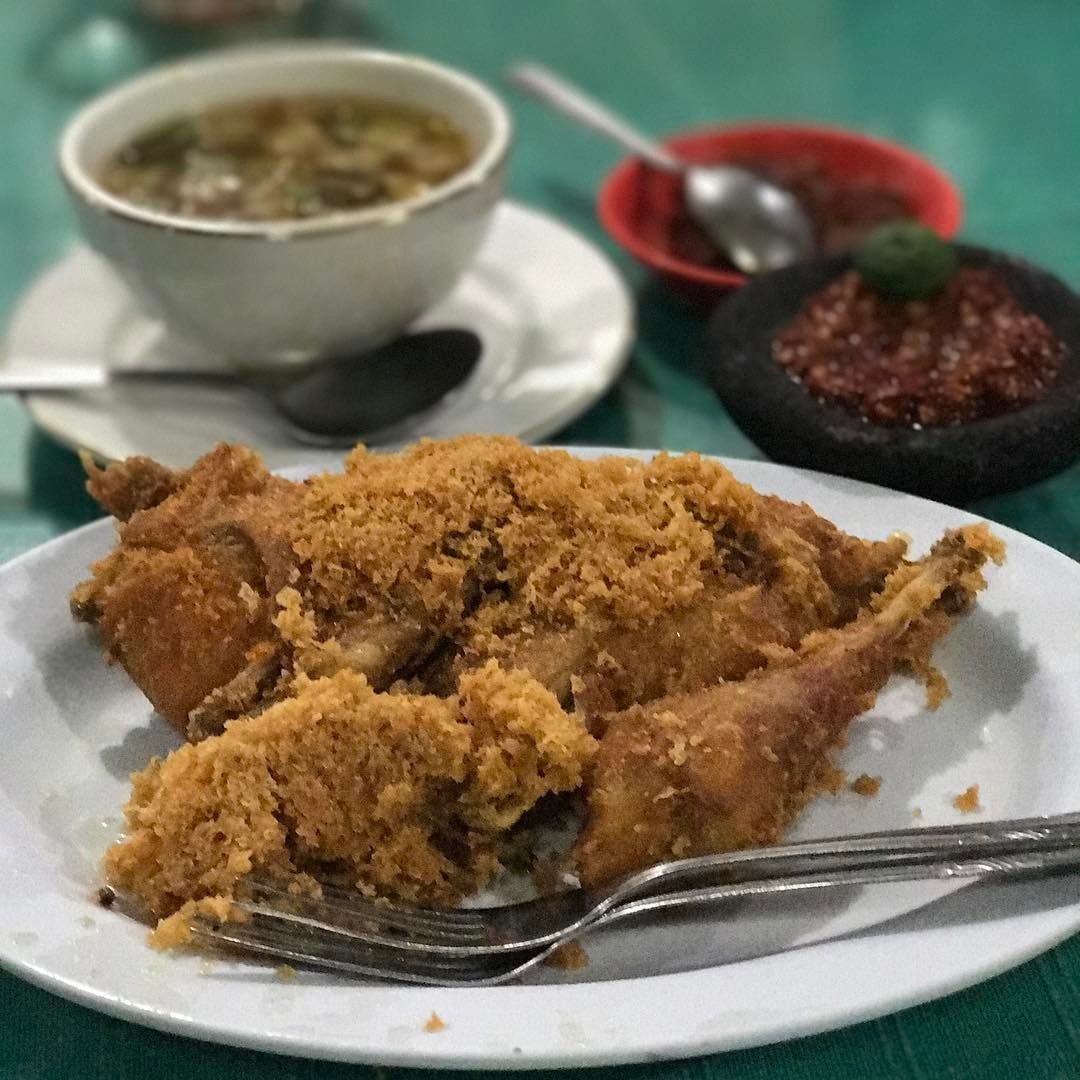 Ayam Goreng Separo 1/2 Ekor